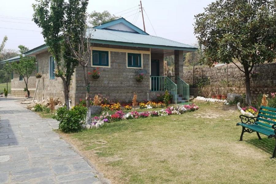 Nagri Resort Pālampur Exteriör bild